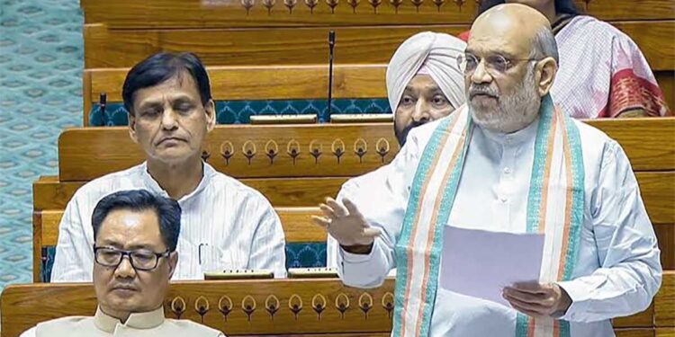 Vande Mataram Bill: संसद में मोदी सरकार का बड़ा कदम! अमित शाह पेश करेंगे नया बिल, अपमान और बाधा डालने पर हो सकती है 3 साल तक की सजा
