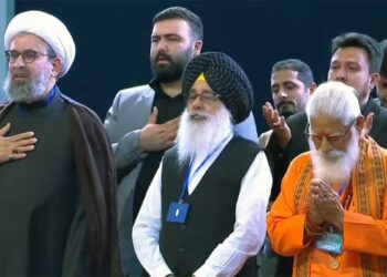 मजहब की दीवारें टूटीं! खामेनेई के अंतिम दर्शन के लिए ईरान पहुंचे हिंदू-सिख धर्मगुरु, भारत से भी गया प्रतिनिधिमंडल