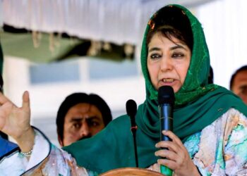 Kashmir Politics: महबूबा मुफ्ती का योगी सरकार पर हमला, बोलीं- 'जंतर-मंतर के प्रदर्शन से सबक लें CM योगी'