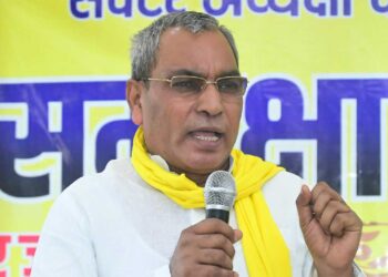2027 चुनाव, डिप्टी सीएम की चर्चा और अखिलेश यादव पर हमले... बलिया दौरे में ओम प्रकाश राजभर ने कई मुद्दों पर रखी राय