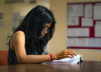 Bihar Scholarship 2026: 12वीं पास बेटियों से लेकर UPSC Aspirants तक, इन सरकारी योजनाओं में मिल रही लाखों रुपये की आर्थिक मदद