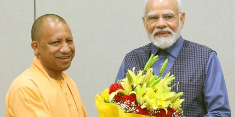 PM Modi ने 'Mann Ki Baat' में की UP मॉडल की तारीफ, 'एक पेड़ मां के नाम' अभियान को बताया ऐतिहासिक