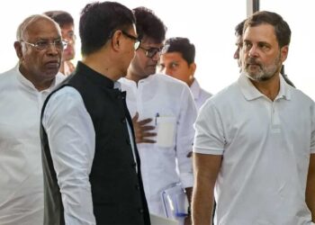 Parliament Deadlock खत्म होगा? राहुल गांधी से दो दिन में दूसरी बार मिले किरेन रिजिजू, सरकार ने बढ़ाया संवाद का हाथ
