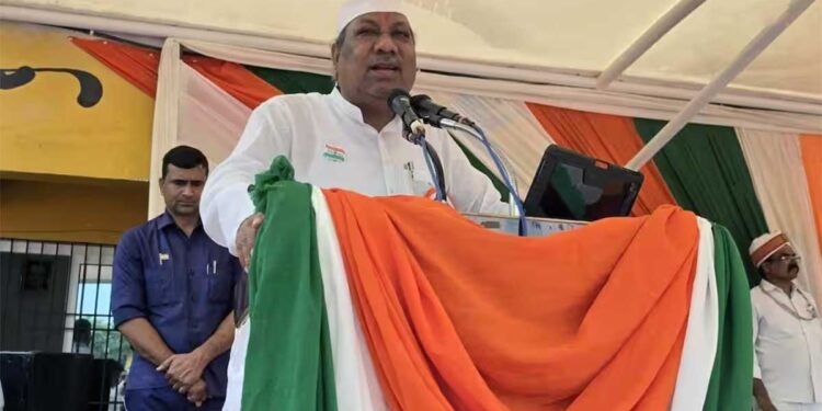 UP Politics: संजय निषाद का अखिलेश यादव पर बड़ा तंज, बोले- सत्ता में रहते शहीदों को याद किया होता तो…