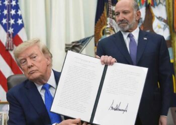 Trump Birthright Citizenship Order: भारतीय परिवारों पर कितना पड़ेगा असर? जानिए किसे राहत और किसके लिए बढ़ी मुश्किलें