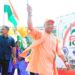 Lucknow में गूंजा तिरंगा, CM योगी का बड़ा बयान- ‘वंदे मातरम्’ और राष्ट्रगान का अपमान मंजूर नहीं