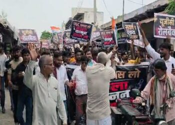 UGC Rollback को लेकर आगरा में बड़ा प्रदर्शन! ट्रैक्टर लेकर निकले प्रदर्शनकारी, Yamuna Expressway पर बढ़ा तनाव