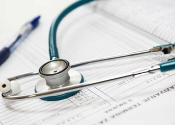 यूपी के सरकारी Doctors के लिए बड़ी खुशखबरी! अब Retirement के बाद भी 70 साल तक कर सकेंगे काम