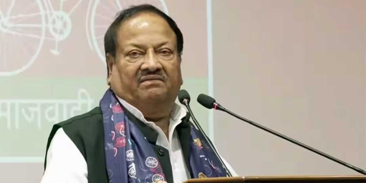 BJP छोड़कर सपा में आए 6 बार के मंत्री रामाश्रय कुशवाहा, बोले- अखिलेश को CM बनाएंगे