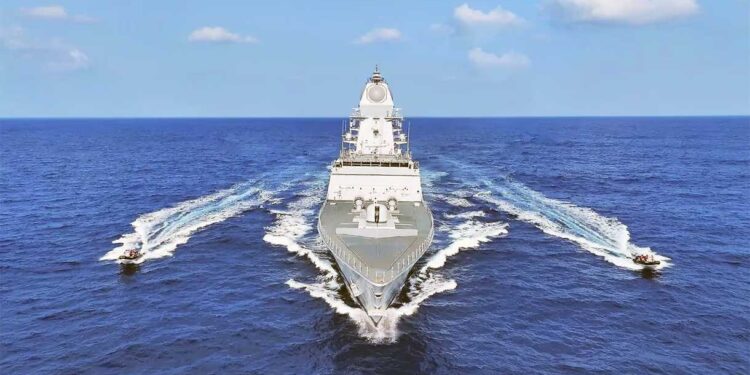 Arabian Sea में India-Pakistan Navy की टक्कर, पाकिस्तान के जहाज ने की ऐसी हरकत; भारत ने दर्ज कराया कड़ा विरोध