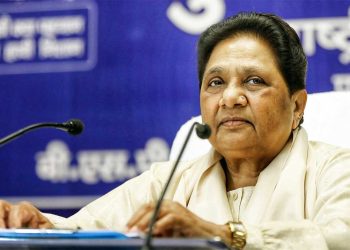 Mayawati का बड़ा दावा: 2027 चुनाव से पहले सर्वे पर भड़कीं बसपा प्रमुख, बोलीं- 2007 में भी फैलाया गया था ऐसा माहौल