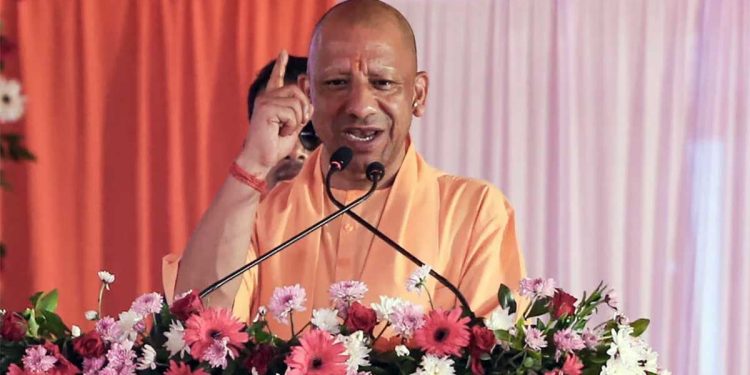 UP News: 10वीं के नंबर दिलाएंगे JEE-NEET की फ्री कोचिंग! योगी सरकार की योजना में रहने-खाने का खर्च भी मुफ्त