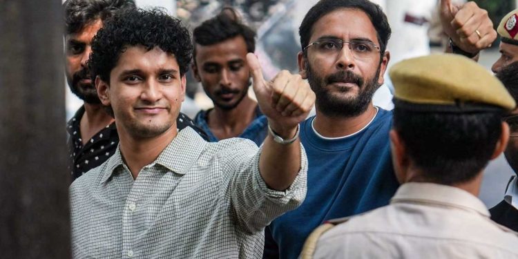 Delhi High Court: सौरव दास और आशुतोष रंका पर कोर्ट की सख्त टिप्पणी, कहा- दोनों GEN Z नहीं हैं