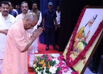 Valmiki Jayanti 2026: बिठूर के वाल्मीकि आश्रम पहुंचे CM योगी, प्राचीन शिवलिंग की पूजा कर सीता कुटिया में किए दर्शन